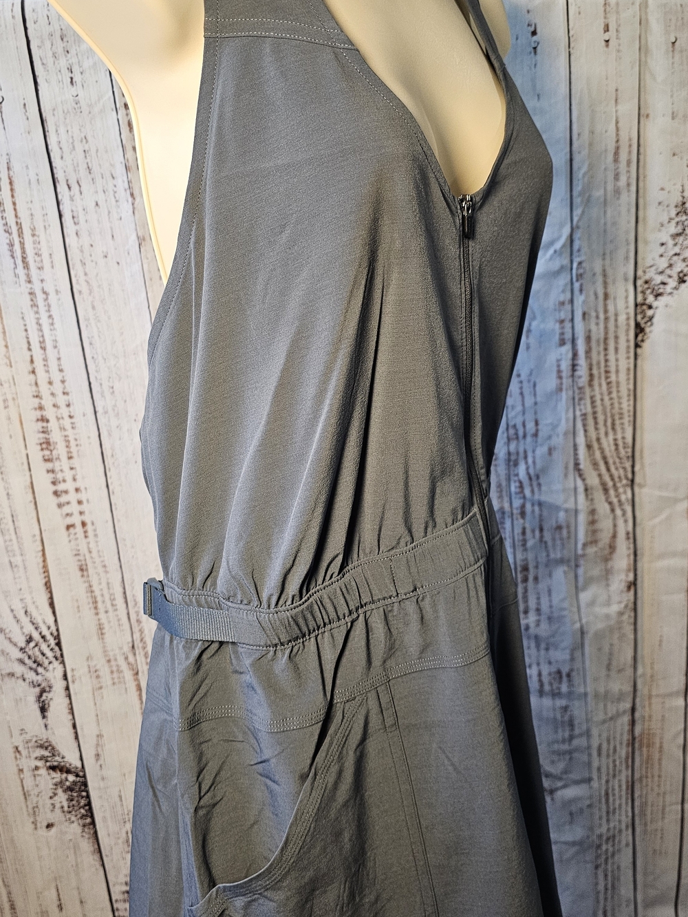 prAna Railay Utility Romper Thundercloud Gray NWT Women's Large Travel Outdoor - Picture 3 of 6